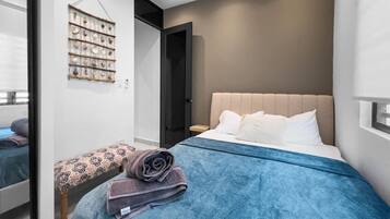 2 makuuhuonetta, työpöytä, vauvan matkasänky, ilmainen Wi-Fi