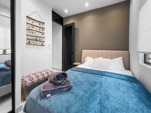 2 bedrooms, desk, travel crib, free WiFi