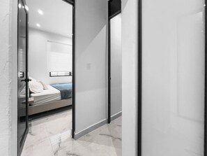 2 bedrooms, desk, travel cot, free WiFi