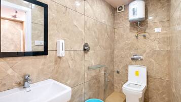 Premium Double Room | Bathroom | Shower, free toiletries, slippers, towels