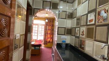 Desk, laptop workspace, free WiFi