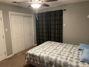 1 habitación, wifi y ropa de cama