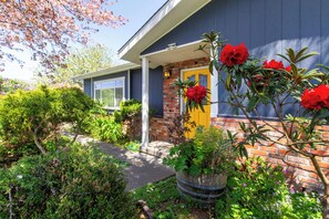 Exterior detail - Coastal home in the heart of Trinidad—walk to the harbor, relax in the garden, explore redwoods. (Trinidad)