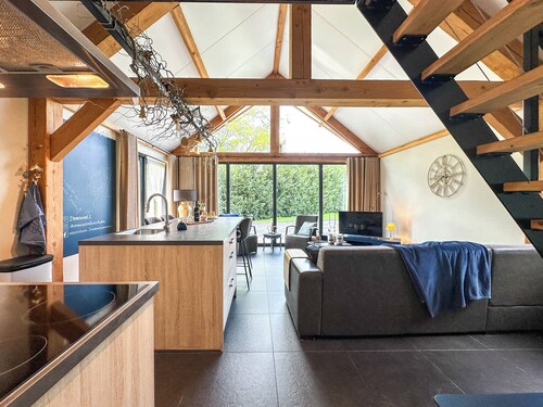 Beautiful and quietly located villa