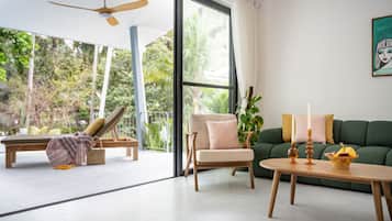 Vila, vista para a piscina | Parte interna