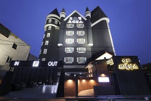 Exterior - Renaissance Hotel (Gongju)