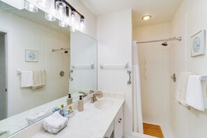 Hair dryer, towels