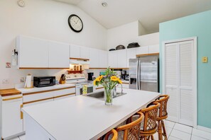 Fridge, microwave, stovetop, dishwasher - 2 Mi to Water: Sebastian Home w/ Pool! (Sebastian)