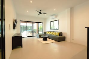 Villa, Garden View | Living area