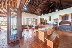 Vila, 2 quartos, vista para o oceano | Sala de jantar