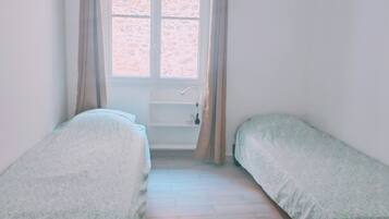2 chambres, bureau, lit parapluie, Wi-Fi