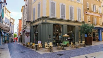 Extérieur