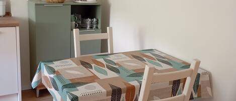 تناول الطعام