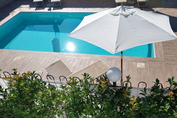 Piscina all'aperto