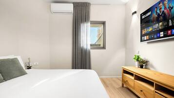 Apartment, Sea View | Cots/infant beds, free WiFi, bed sheets