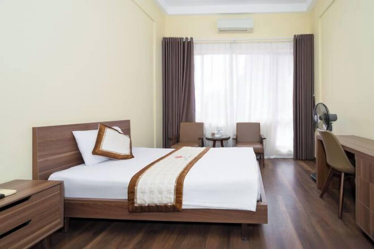 1 kamar tidur, seprai antialergi, meja kerja, dan Wi-Fi gratis