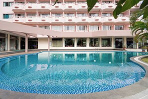 Front of property - BIDV Hotel Do Son (Hai Phong)