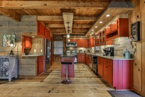 Kühlschrank, Ofen, Herdplatte, Geschirrspüler