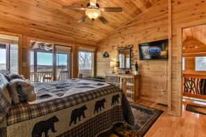 3 slaapkamers, een strijkplank/strijkijzer, gratis wifi, beddengoed