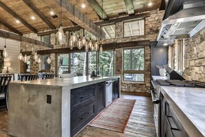 Kühlschrank, Ofen, Herdplatte, Geschirrspüler