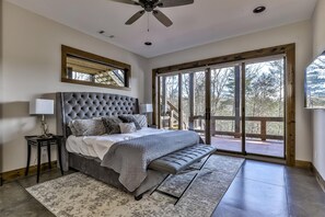 4 soverom, strykejern/-brett, wi-fi (inkludert) og sengetøy