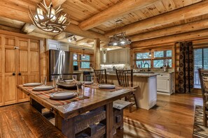 Réfrigérateur, four, plaque de cuisson, lave-vaisselle