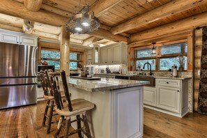 Kühlschrank, Ofen, Herdplatte, Geschirrspüler