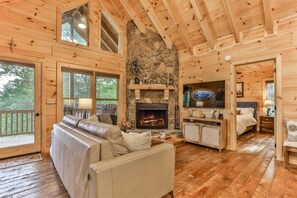 Smart TV, fireplace