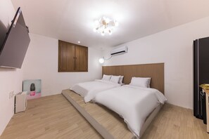 Laptop workspace, free WiFi - hotel gongsan (Gongju)