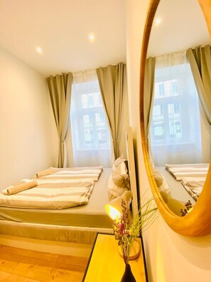 Basic Room | Iron/ironing board, free WiFi
