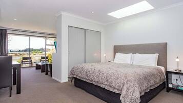 1 bedroom, iron/ironing board, WiFi