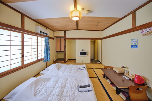 Standard Triple Room (July-September Mt.Fuji Shuttle Service Available) | Ilmainen Wi-Fi