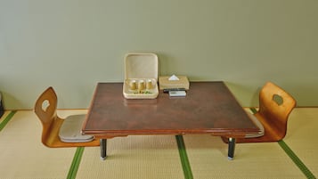 Standard Triple Room, Mountain View (July-September Mt.Fuji Shuttle Service Available) | Free WiFi