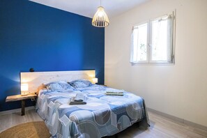 3 dormitorios, tabla de planchar con plancha, wifi y ropa de cama