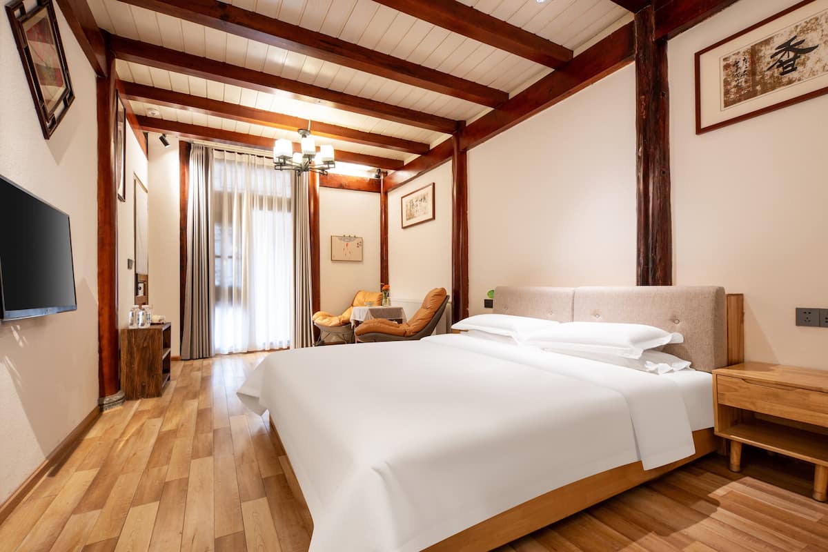 Classic Double Room, Courtyard View