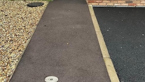 Property grounds - Coach House - Studio Apartment - Gloucester (Hardwicke)