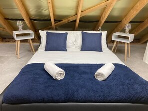 1 bedroom, iron/ironing board, free WiFi