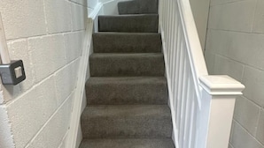 Interior - Coach House - Studio Apartment - Gloucester (Hardwicke)