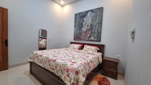 3 makuuhuonetta, silitysrauta/-lauta, Wi-Fi, vuodevaatteet