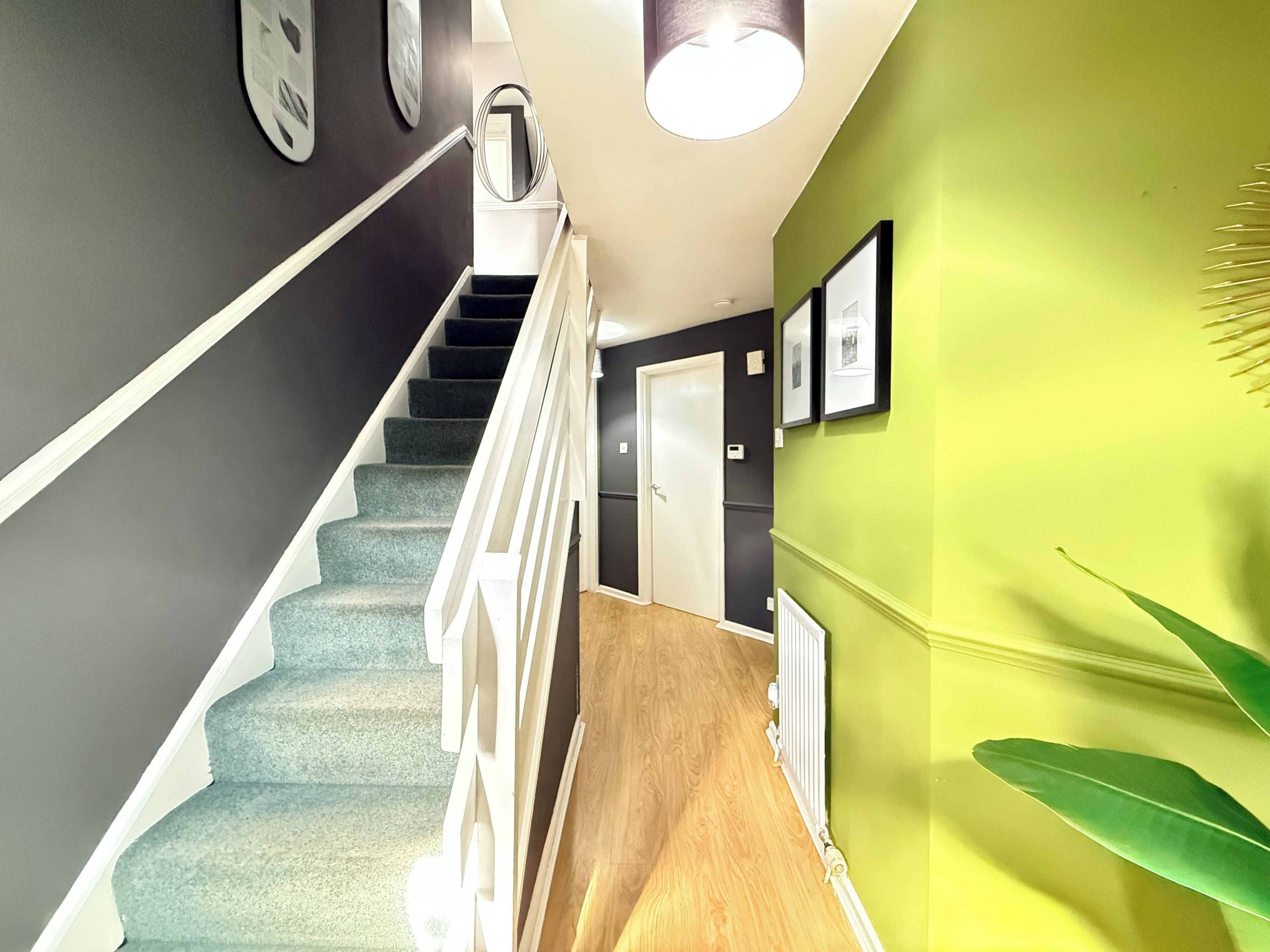 المنشأة من الداخل