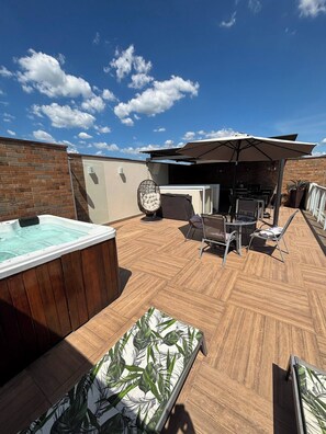 Apartment, 3 Bedrooms, Accessible, Smoking | Pool | Outdoor pool - Private 3 Bedroom Apartment With Mountain View and Hot Tub in Bertioga, Brazil (Bertioga)