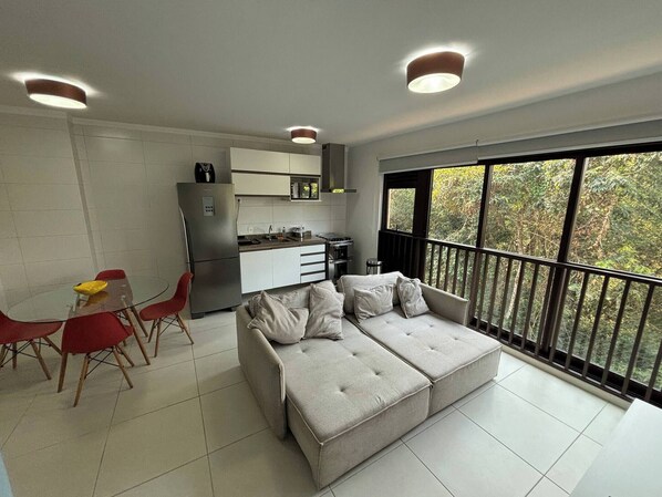Interior - Private 3 Bedroom Apartment With Mountain View and Hot Tub in Bertioga, Brazil (Bertioga)