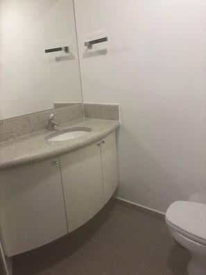 Apartment, 1 Bedroom, Accessible | Bilik Mandi