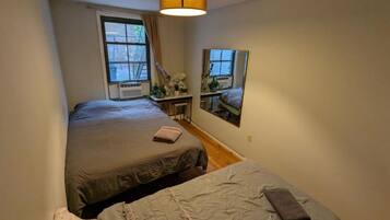 1 bedroom, desk, iron/ironing board, free WiFi