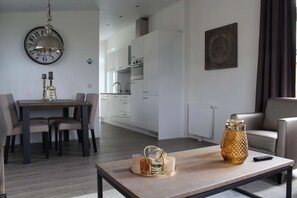 Living area - Chalet in Bemelen near Bemelerberg Reserve (Bemelen)