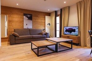 Unclassified image, 5 of 26, button