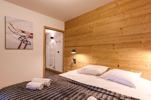 1 bedroom, travel crib, free WiFi