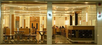 HOTEL PARQOTEL