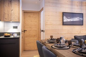 Dining - Apartment in France near Fornelet Cable Car (AIME-LA-PLANGE)