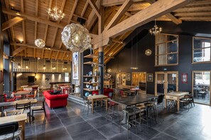 Dining - Apartment in Megève near Ski Slopes (Megeve)